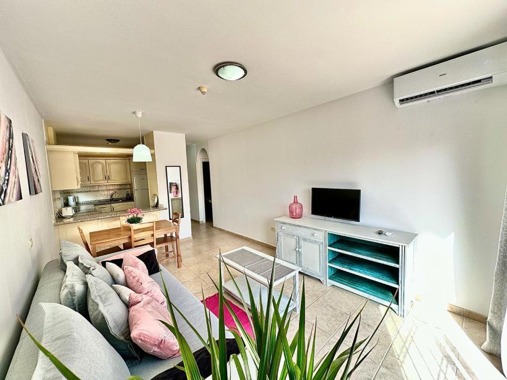 Sunny Apartment & Heated Pool لوس كريستيانوس المظهر الخارجي الصورة